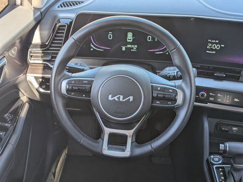 Certified 2025 Kia Sportage EX w/ Premium Package image 16