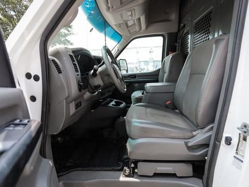 Used 2021 Nissan NV 3500 SV RWD image 13