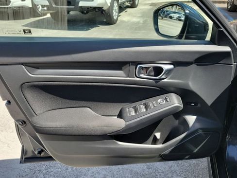 Used 2025 Honda Civic Sport image 11