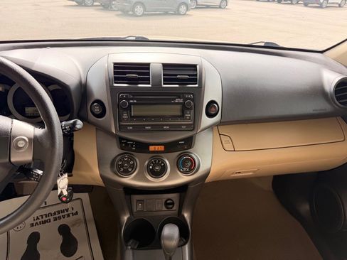 Used 2012 Toyota RAV4 4WD w/ Upgrade Value Pkg image 23