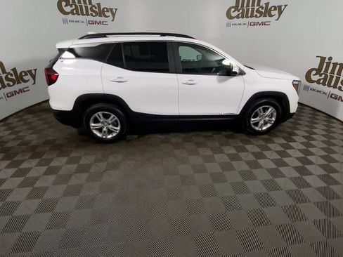 Certified 2023 GMC Terrain SLE w/ Driver Convenience Package FWD image 9