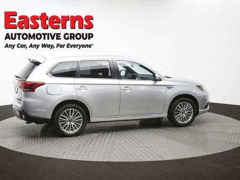 Used 2022 Mitsubishi Outlander LE AWD/4WD image 44