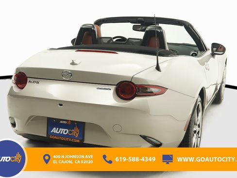 Used 2023 MAZDA MX-5 Miata Grand Touring RWD image 10