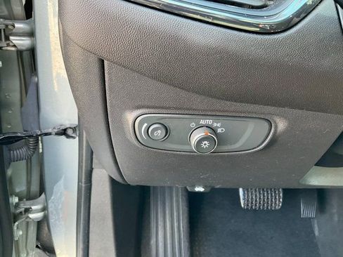 Used 2023 Chevrolet Equinox RS w/ RS Leather Package image 10