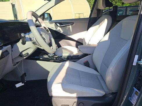 Certified 2023 Kia Niro Wind FWD image 10