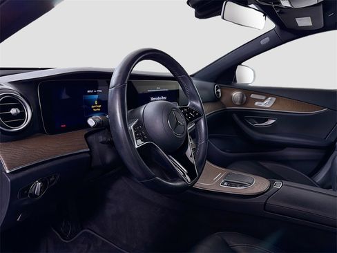 Used 2021 Mercedes-Benz E 350 4MATIC Sedan image 10