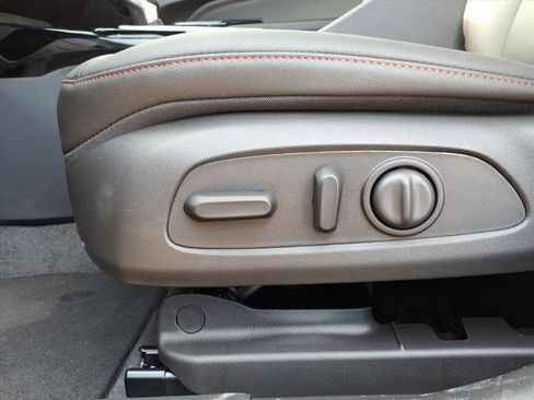 New 2026 Chevrolet Trax RS w/ Driver Confidence Package image 19