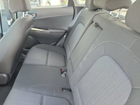 Used 2022 Hyundai Kona SEL FWD image 11