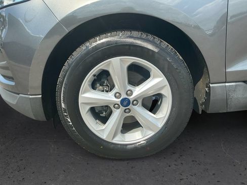 Used 2019 Ford Edge SE FWD image 13