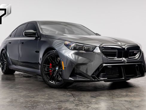 Used 2026 BMW M5 w/ Executive Package AWD/4WD image 1