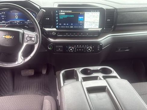 Used 2025 Chevrolet Silverado 2500 LT AWD/4WD image 26