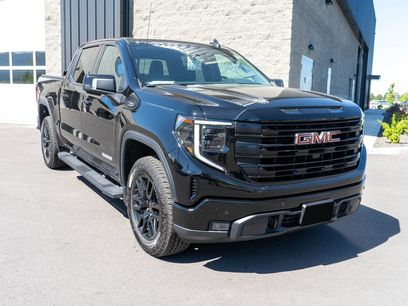 Used 2025 GMC Sierra 1500 Elevation w/ Elevation Premium Package