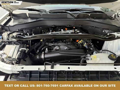 Used 2025 Ford Explorer ST-Line w/ ST-Line Street Pack image 38