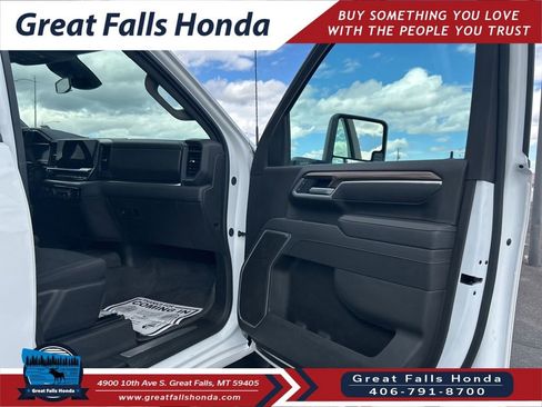 Used 2025 Chevrolet Silverado 2500 LT AWD/4WD image 27