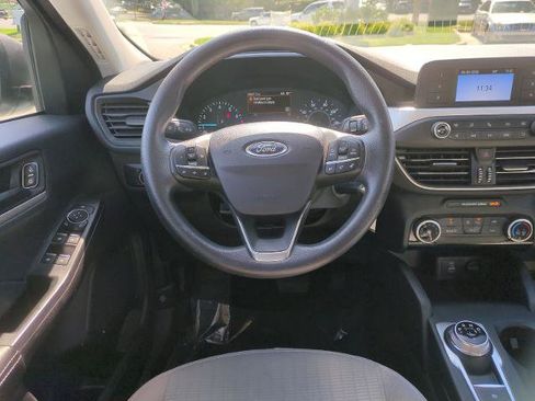 Certified 2022 Ford Escape S FWD image 4