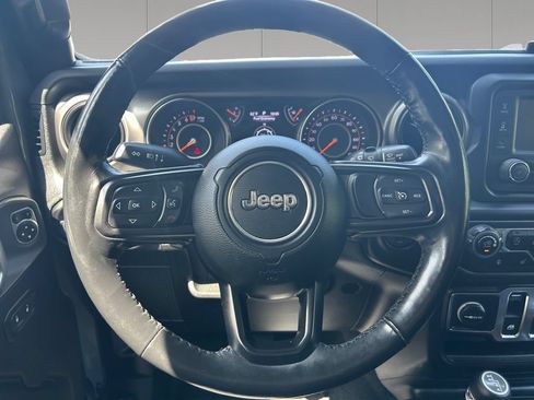 Used 2018 Jeep Wrangler Sport AWD/4WD image 13