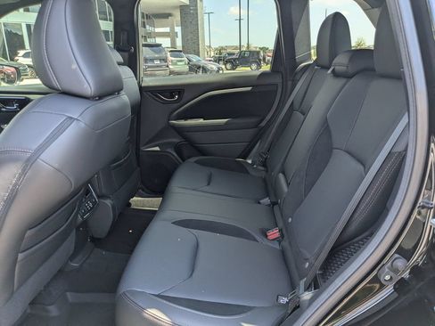 New 2026 Subaru Forester Touring AWD/4WD image 11