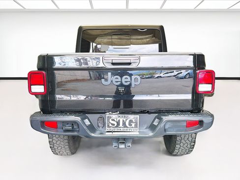 Used 2021 Jeep Gladiator Sport AWD/4WD image 5