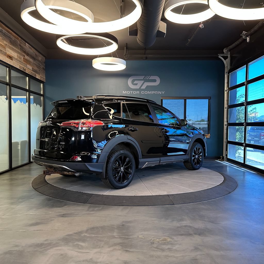 Used 2018 Toyota RAV4 Adventure AWD/4WD image 3