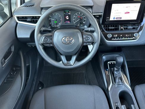 Used 2023 Toyota Corolla LE image 16