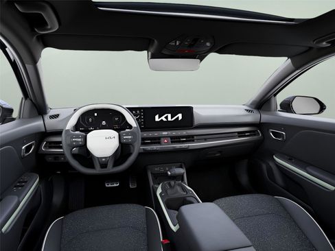 New 2025 Kia K4 GT-Line image 14