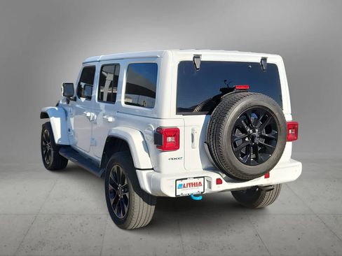 Used 2021 Jeep Wrangler Unlimited Sahara image 6