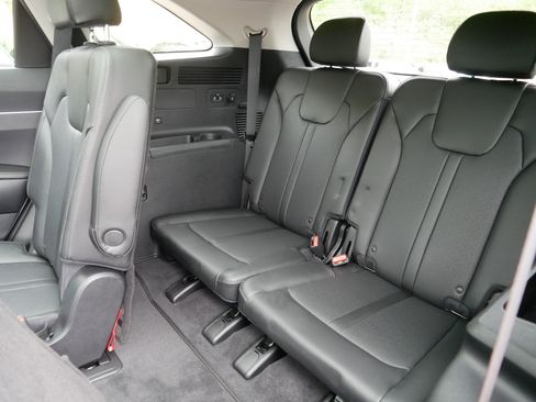 Certified 2023 Kia Sorento X-Line EX AWD/4WD image 36