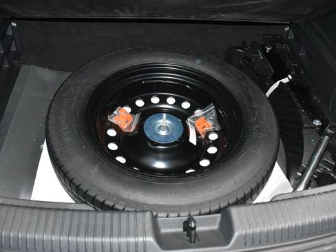 Used 2024 Volkswagen Atlas Cross Sport SE image 30