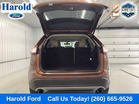 Used 2017 Ford Edge SEL w/ Equipment Group 201A AWD/4WD image 6