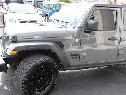 Used 2021 Jeep Wrangler Unlimited Sport AWD/4WD image 5