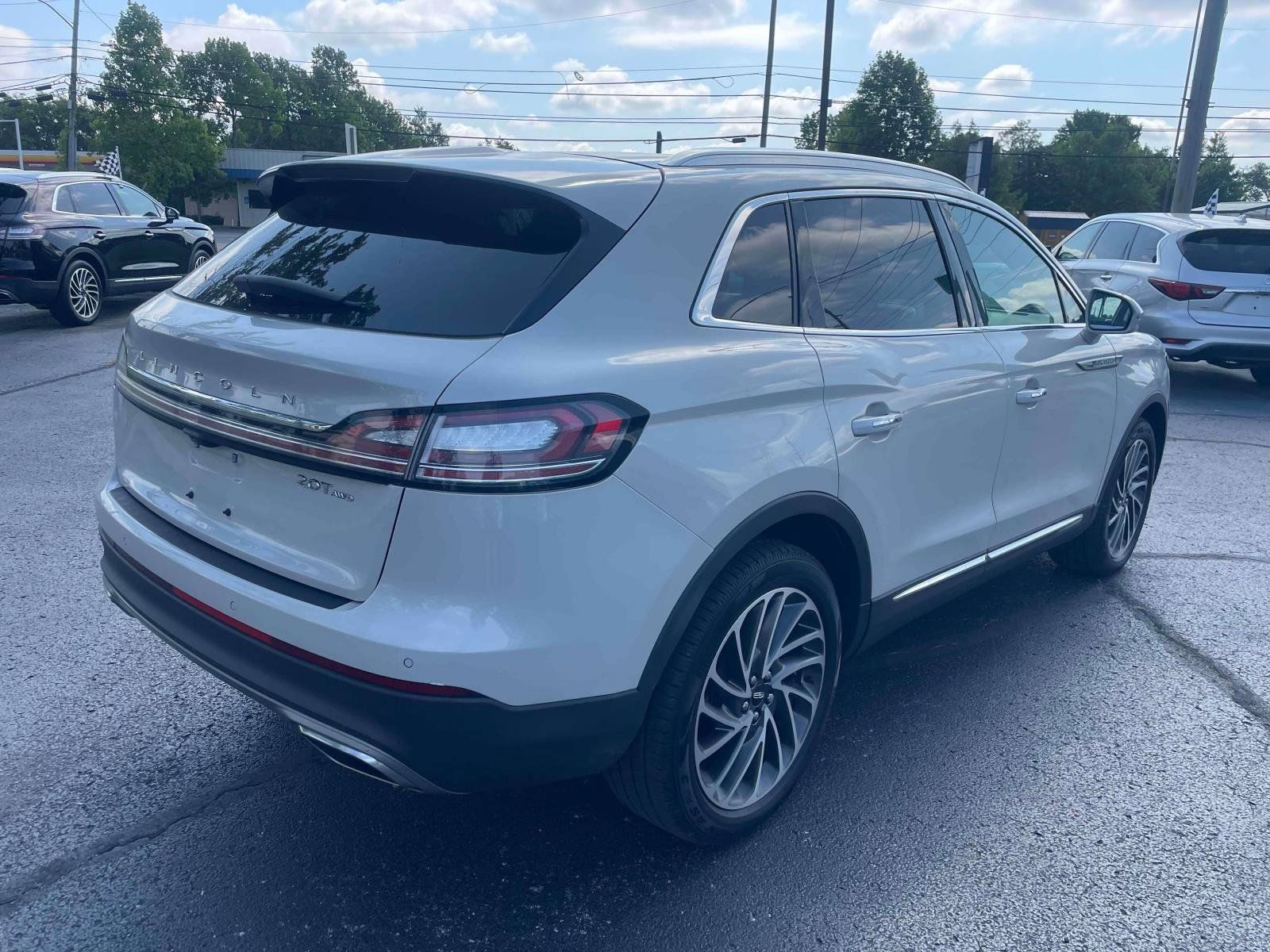 Used 2019 Lincoln Nautilus Reserve AWD/4WD image 7