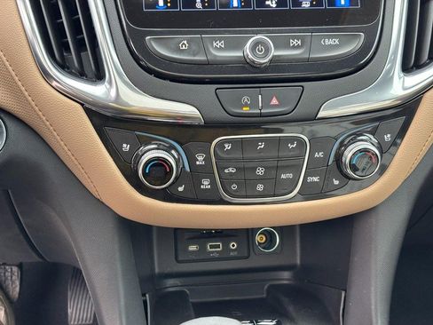 Used 2022 Chevrolet Equinox Premier image 25