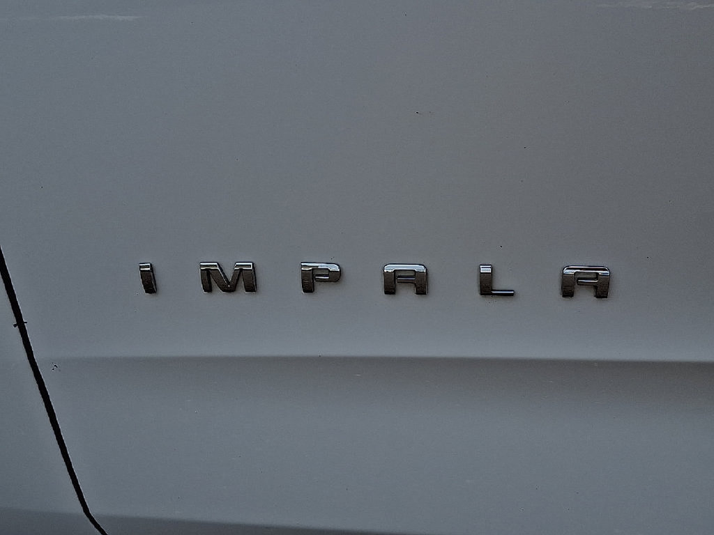 Used 2019 Chevrolet Impala LT FWD image 28