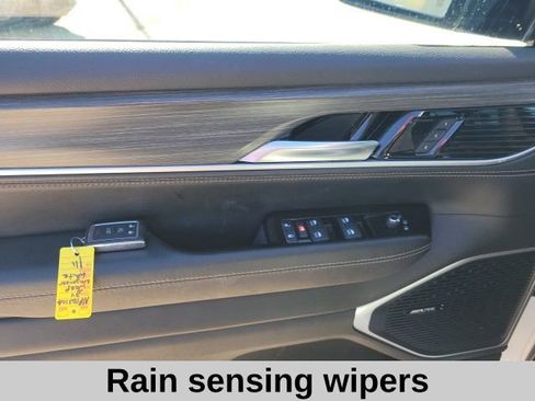 Used 2024 Jeep Wagoneer L Series II image 16