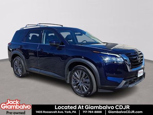 Used 2023 Nissan Pathfinder SL w/ SL Premium Package AWD/4WD image 1