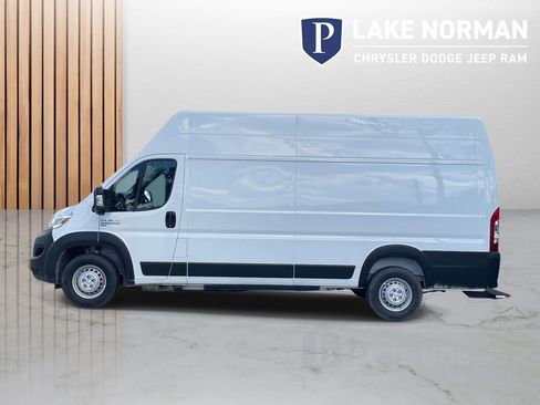 New 2024 RAM ProMaster 3500 w/ Delivery Van Package FWD image 6