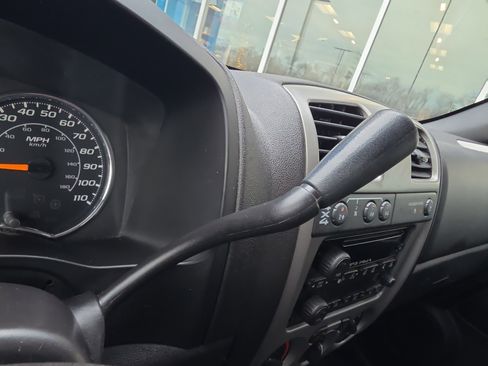 Used 2011 Chevrolet Colorado LT image 16