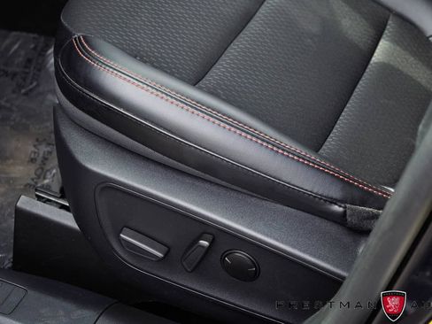 Used 2025 Ford Escape ST-Line FWD image 18