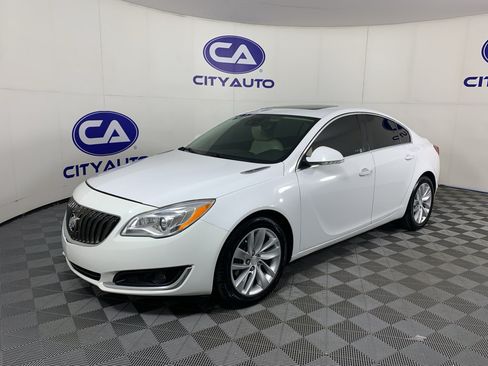 Used 2017 Buick Regal Premium w/ Driver Confidence Package #1 FWD image 7