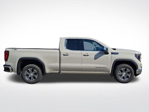 New 2026 GMC Sierra 1500 SLE image 8