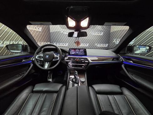 Used 2019 BMW M550i xDrive image 21