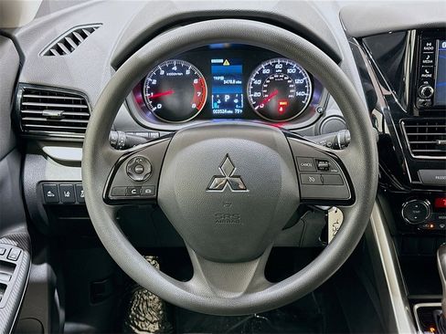 Used 2024 Mitsubishi Eclipse Cross ES image 11