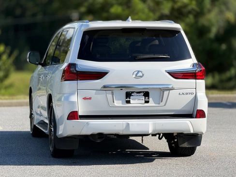 Used 2018 Lexus LX 570 4WD w/ Luxury Package image 5