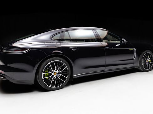 Used 2023 Porsche Panamera 4S Executive image 33