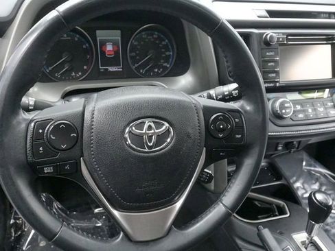 Used 2018 Toyota RAV4 XLE image 19