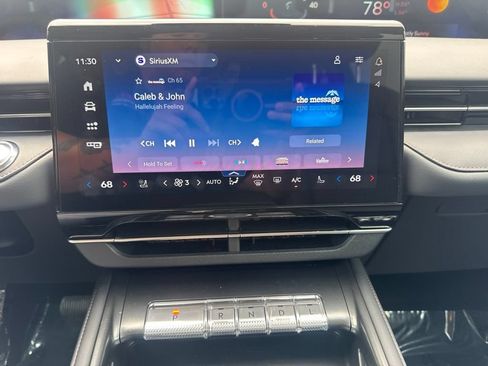 New 2026 Lincoln Nautilus Reserve AWD/4WD image 3