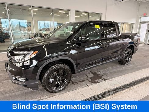 Used 2025 Honda Ridgeline Black Edition image 4
