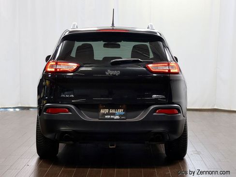 Used 2014 Jeep Cherokee Latitude AWD/4WD image 7