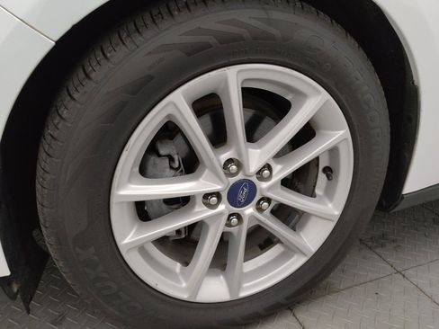 Used 2018 Ford Focus SE FWD image 31