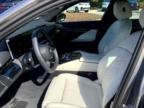 New 2026 BMW 530i image 7